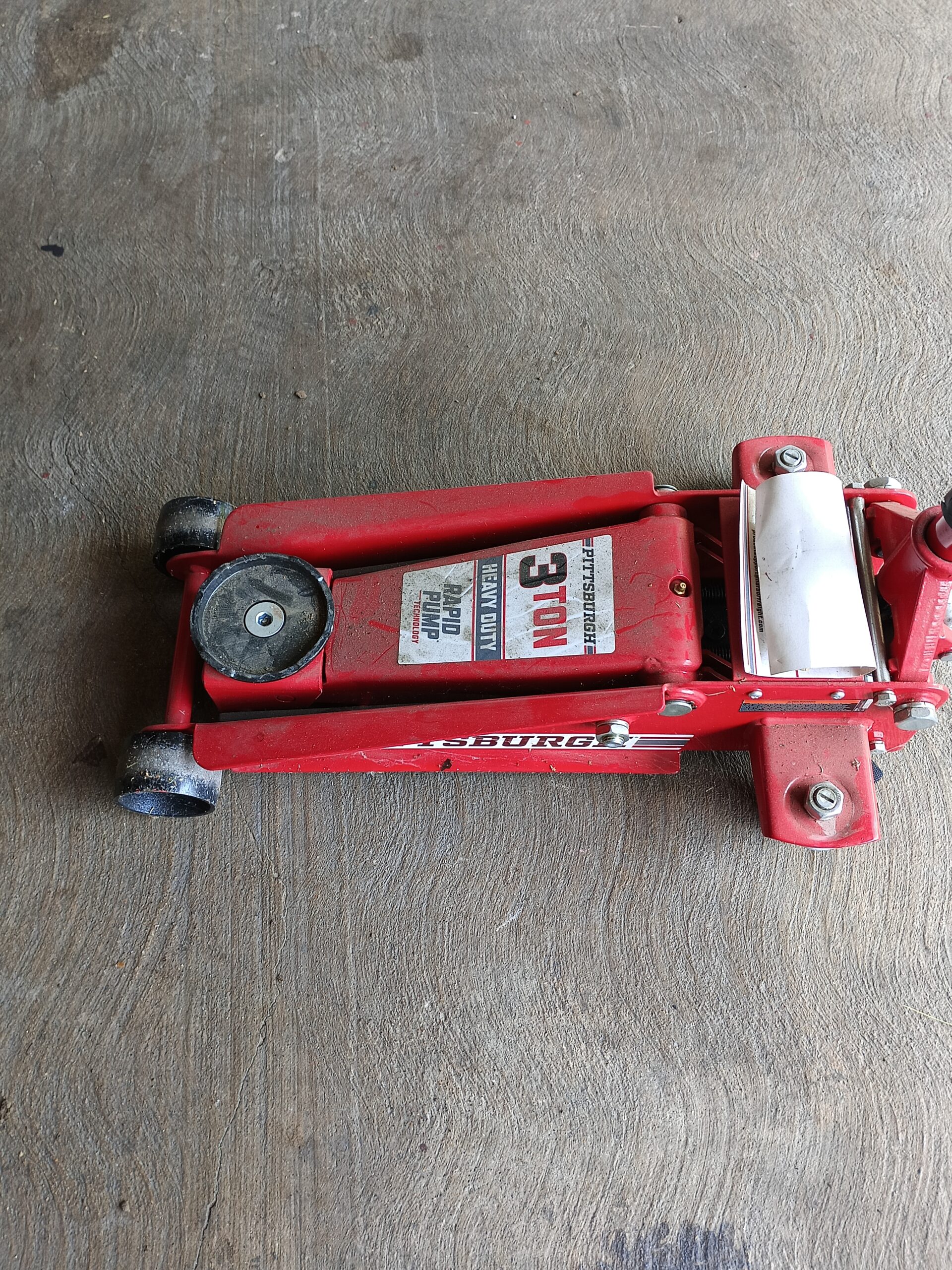 Pittsburgh 3 Ton Floor Jack - Image 3