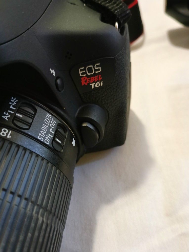 Canon T6i DSLR Camera w/Rode Mic - Image 4